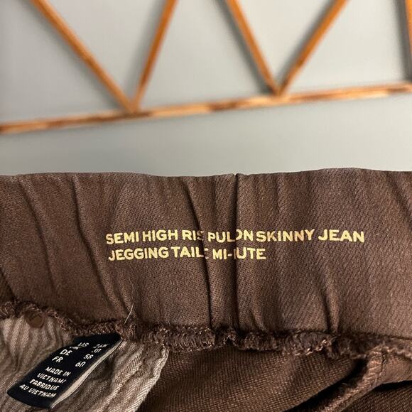 Lands’ End Pull On Skinny Jeans - Picture 3 of 5